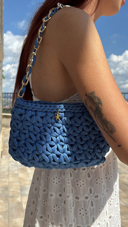 Borsa Calyra