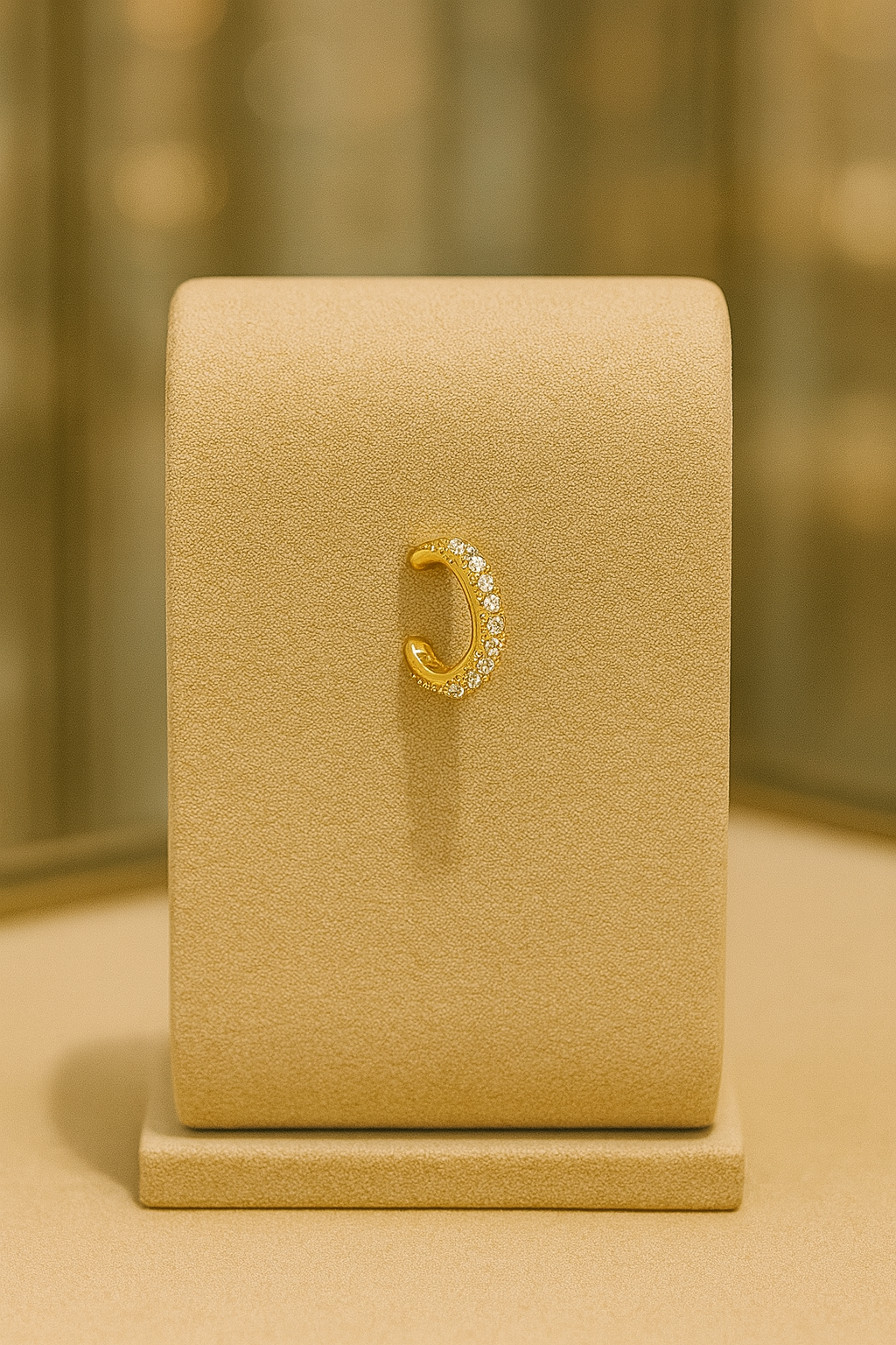 EAR CUFF